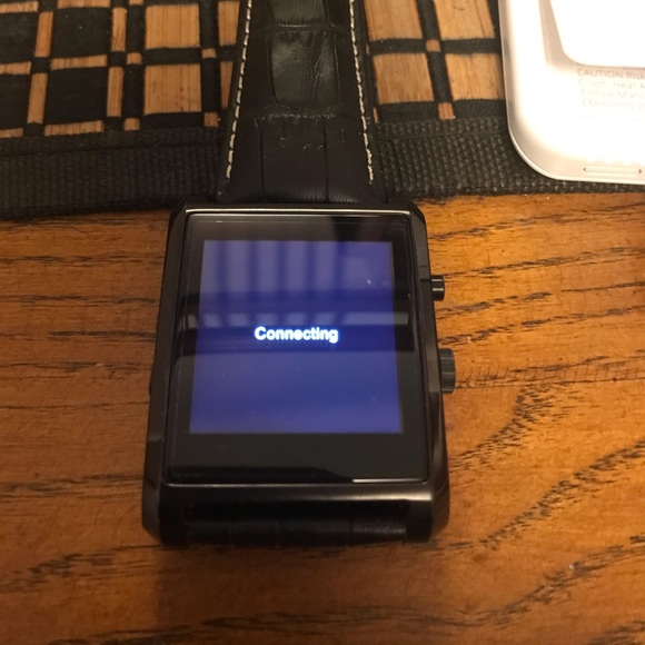 Android compatible smart watch with hidden camera. - Picture 2 of 5